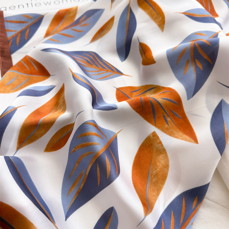 Lüks Marka Baskı 70 cm Kare Eş - Scarf Silk Square incelemesi ve fiyatı
